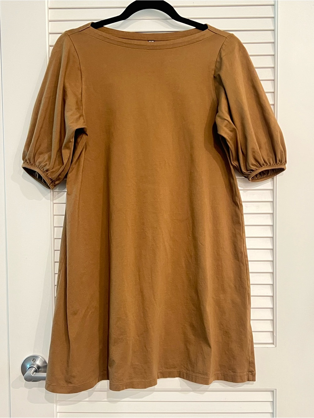 Uniqlo Brown Solid Shift Dress Round Neck Puff Short Sleeve Short Size S